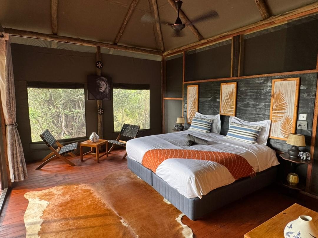 Safari lodge room